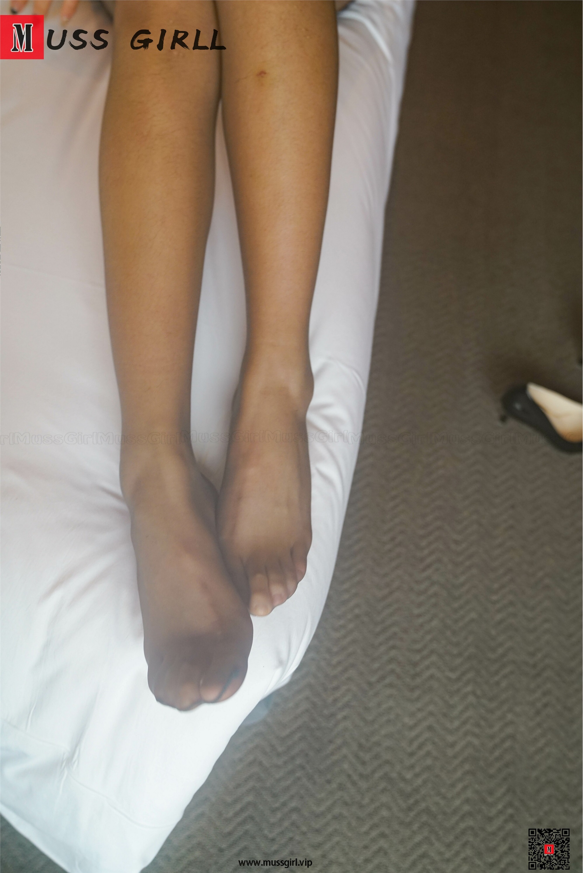 MussGirl慕丝女郎  NO.207 条纹制服肉丝白领